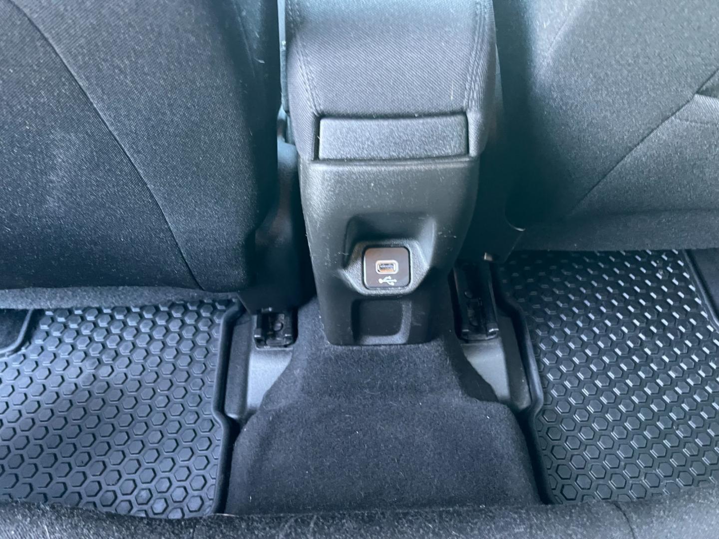 2020 Gray /Black Jeep Renegade Latitude 4WD (ZACNJBBB7LP) with an 2.4L I4 DOHC 16V engine, 9A transmission, located at 11115 Chardon Rd. , Chardon, OH, 44024, (440) 214-9705, 41.580246, -81.241943 - Photo#36